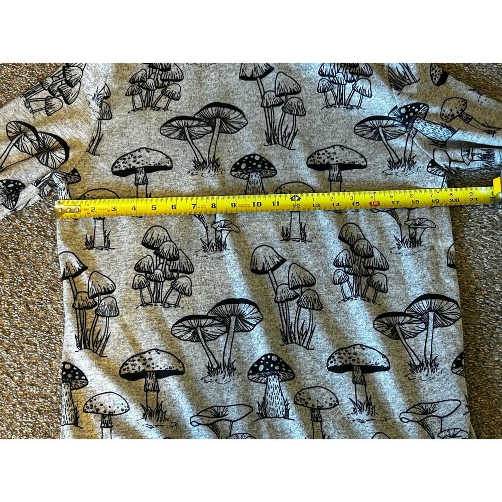 L.A. Soul Women's Gray Mushroom Print Pullover Hoodie w/ Pockets Size L - Picture 6 of 7